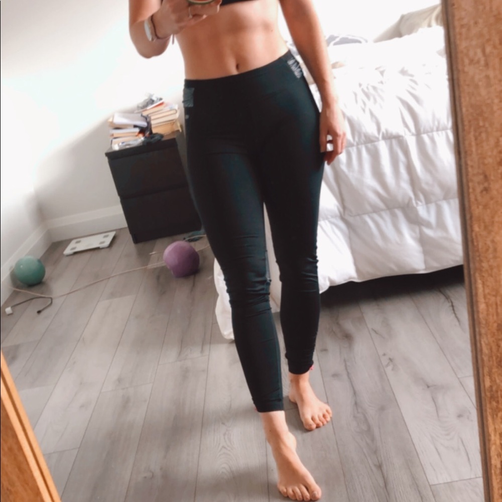 Victoria’s Secret Shiny Panel Leggings